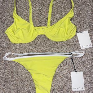 Acacia neema piped bottom and geneva top. Size: M Color: Velzy